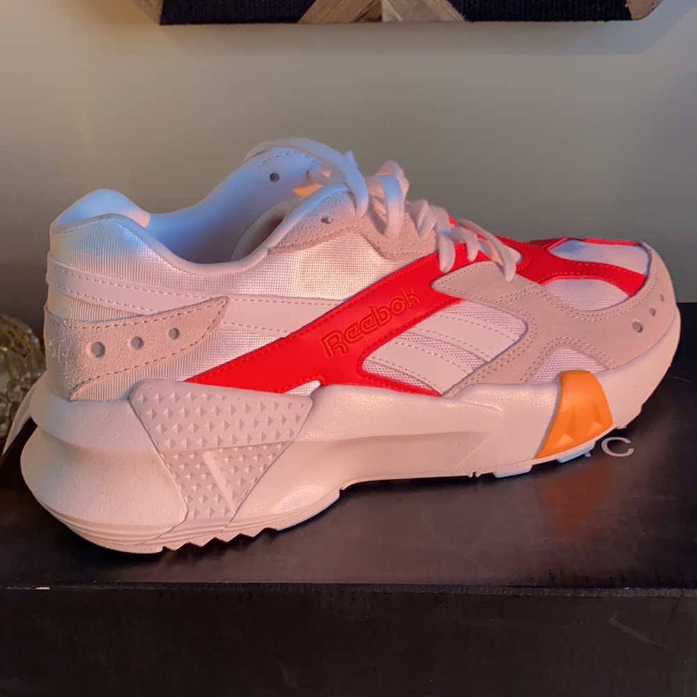 REEBOK Gigi Hadid Double Aztrek